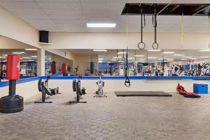 فندق Travelodge By Wyndham Simcoe