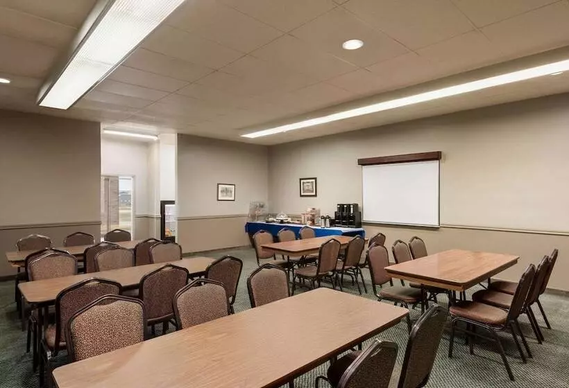 Hotel Travelodge By Wyndham Swift Current