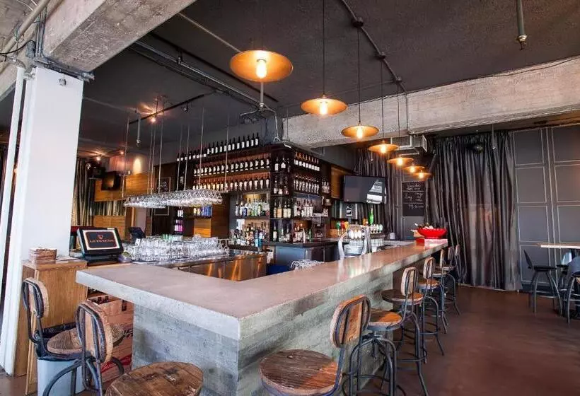 汽车旅馆  Le Deville Par G5