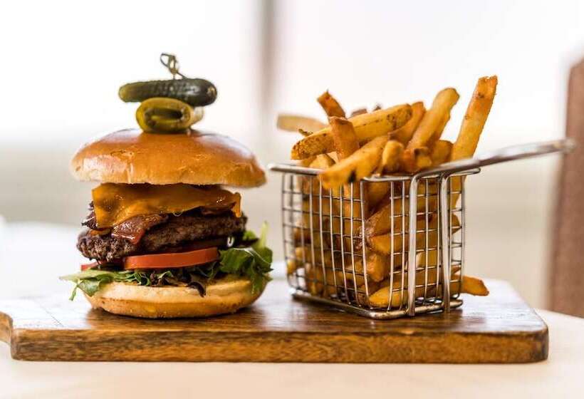 استراحتگاه Temple Gardens Hotel & Spa