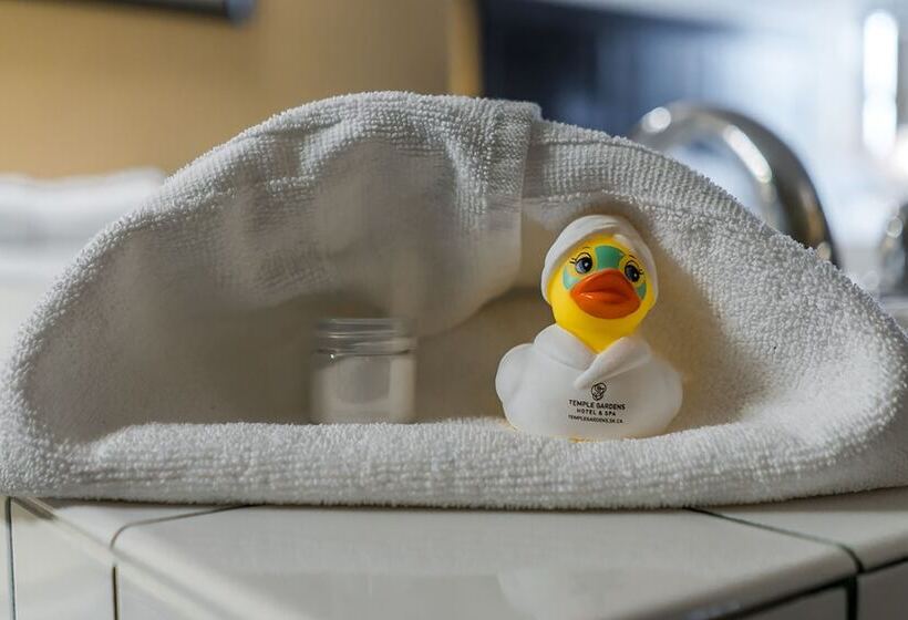 استراحتگاه Temple Gardens Hotel & Spa