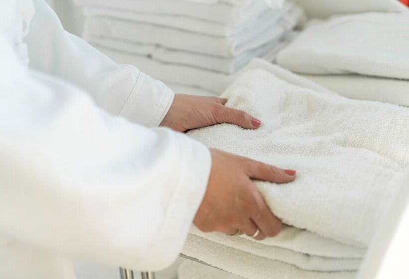 استراحتگاه Temple Gardens Hotel & Spa