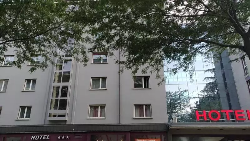 酒店 Campanile Martigny