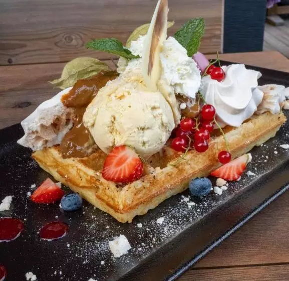 ホテル Hôtel Alpina   Swiss Ski & Bike Lodge Grimentz