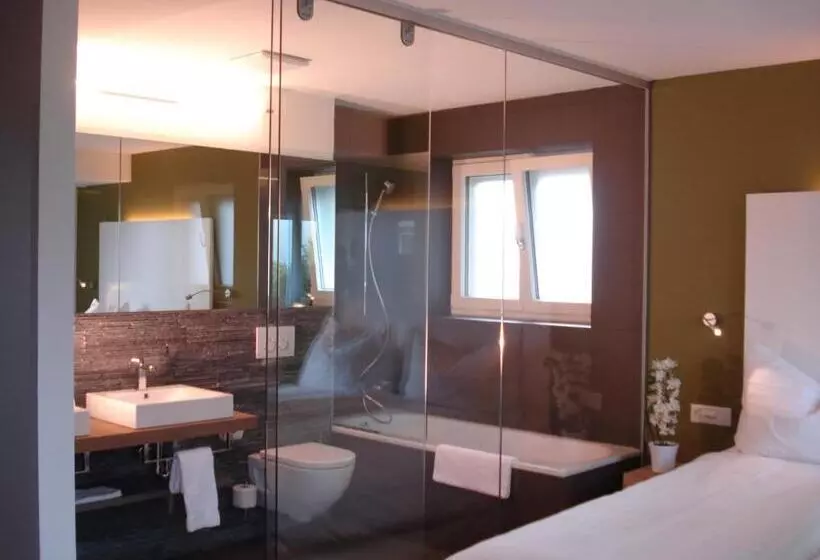 فندق Landgasthof Halbinsel Au