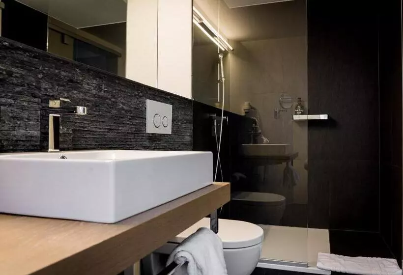 فندق Landgasthof Halbinsel Au