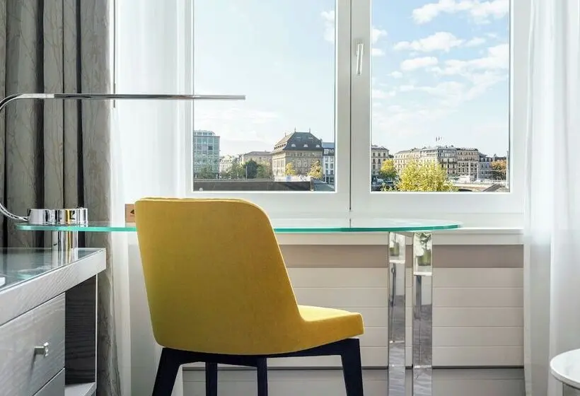 Hotelli Mandarin Oriental Geneva