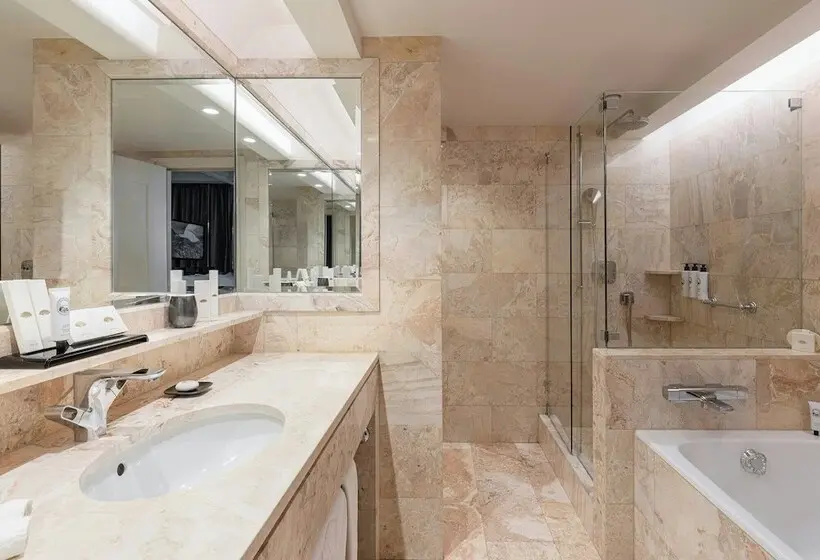 Hotelli Mandarin Oriental Geneva