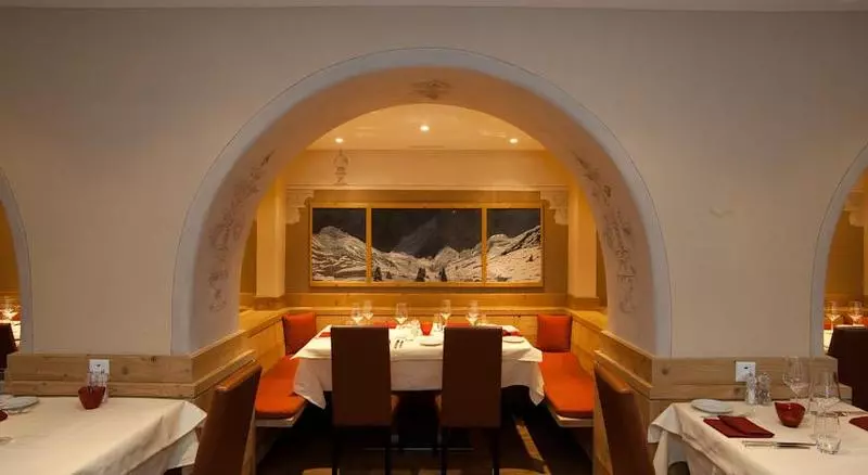 호텔 Schweizerhof Pontresina