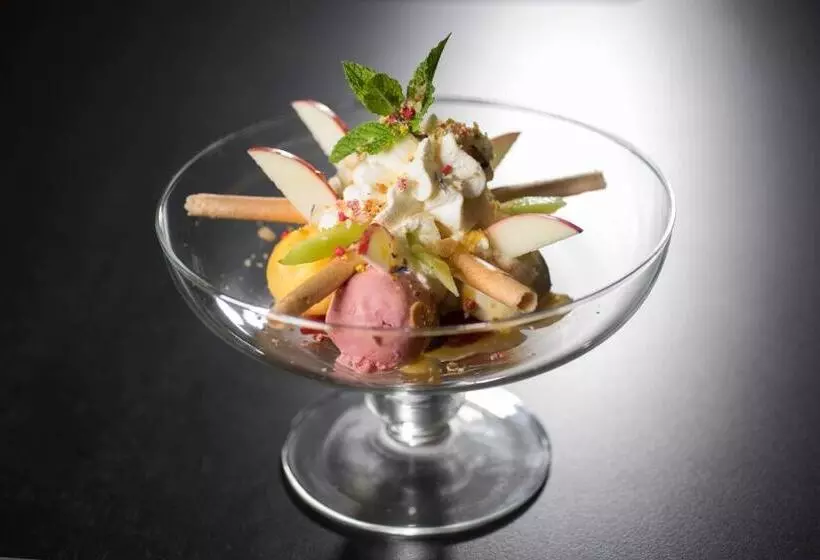 Отель Weiss Kreuz