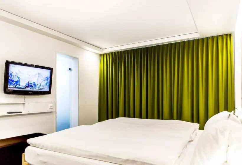 Отель Weiss Kreuz