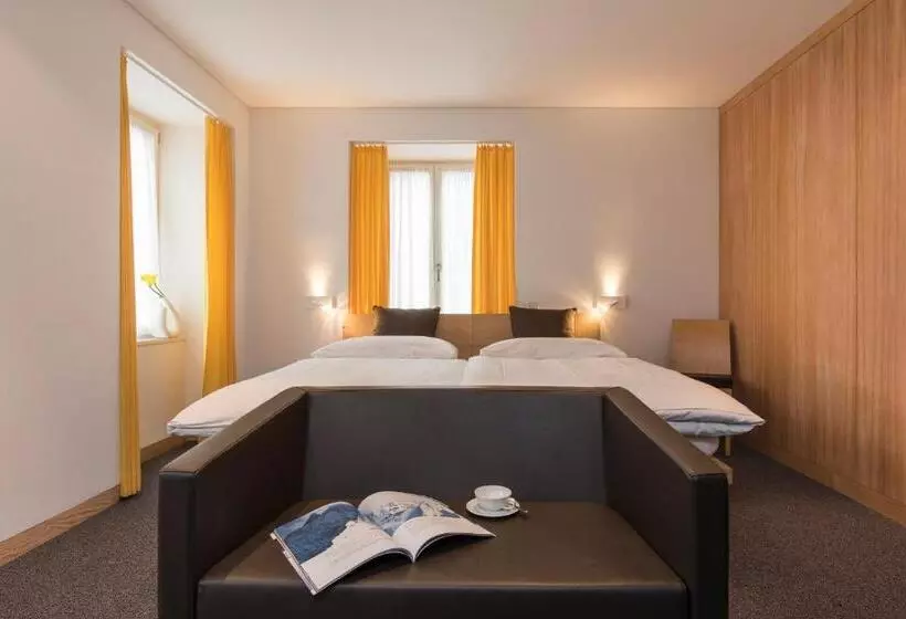 Отель Weiss Kreuz