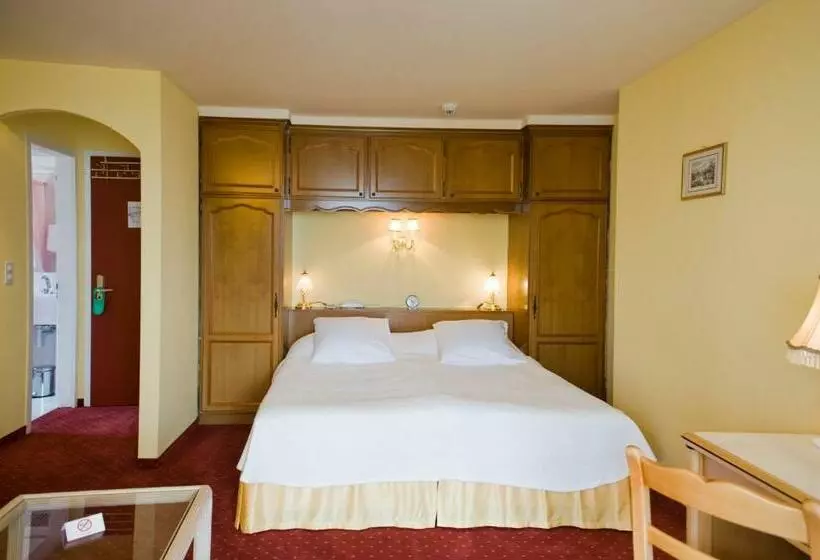 Отель Wengener Hof