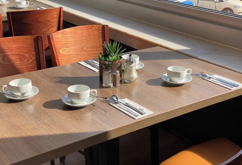 Garner Hotel Hamburg - Graf Moltke by IHG