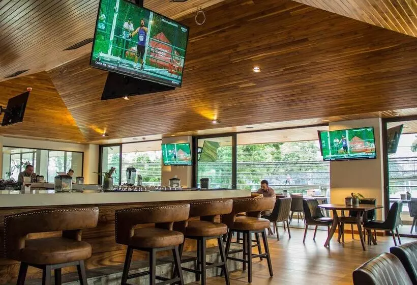 酒店 Costa Rica Tennis Club &