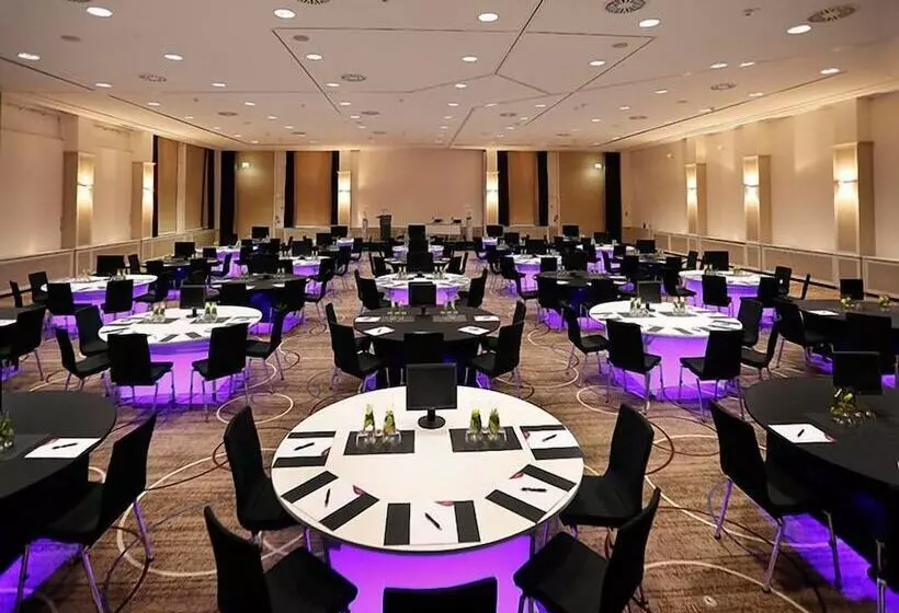 هتل Crowne Plaza Berlin City Centre Ku Damm, An Ihg