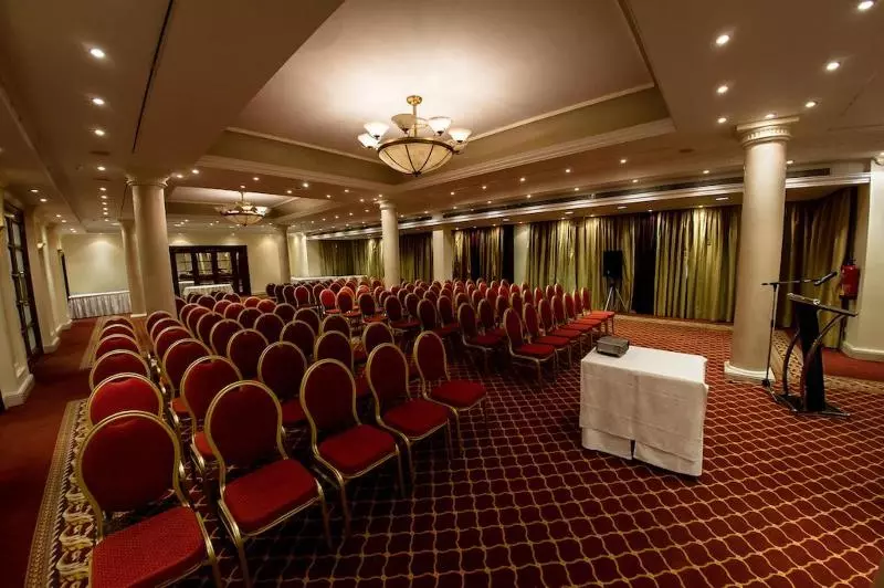 هتل Curium Palace