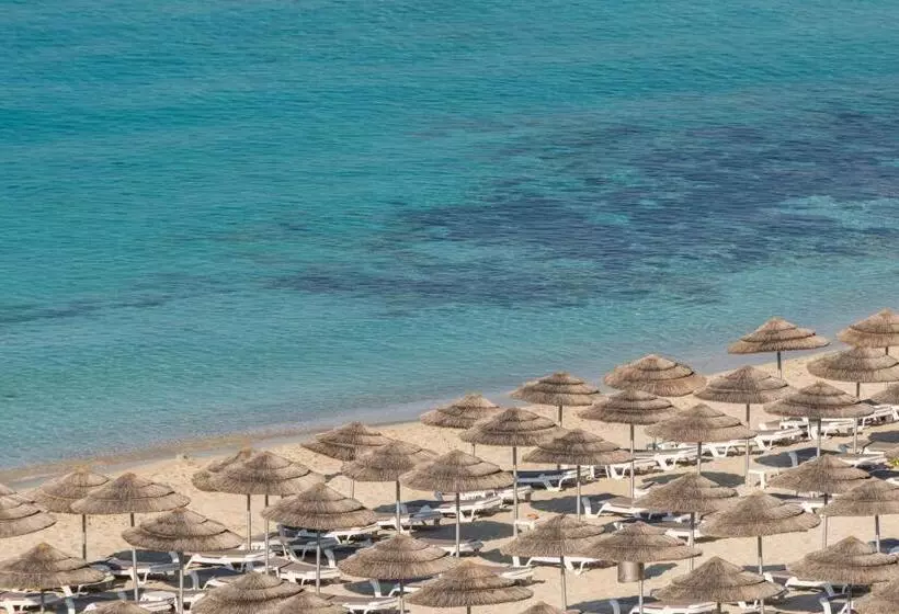 هتل Nissi Beach Resort