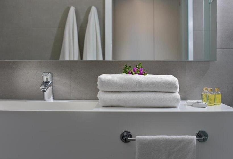 בית מלון כפרי Nissi Beach Resort