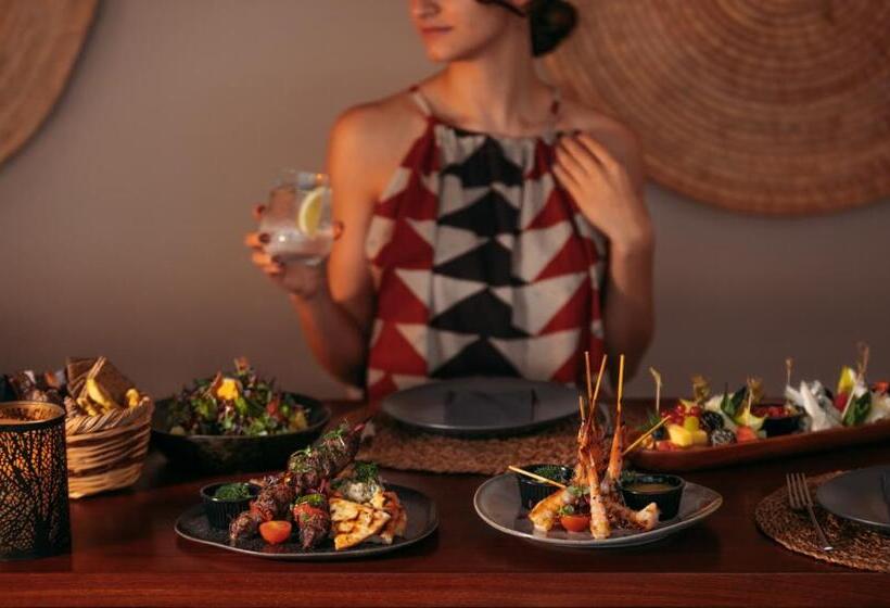 בית מלון כפרי Nissi Beach Resort