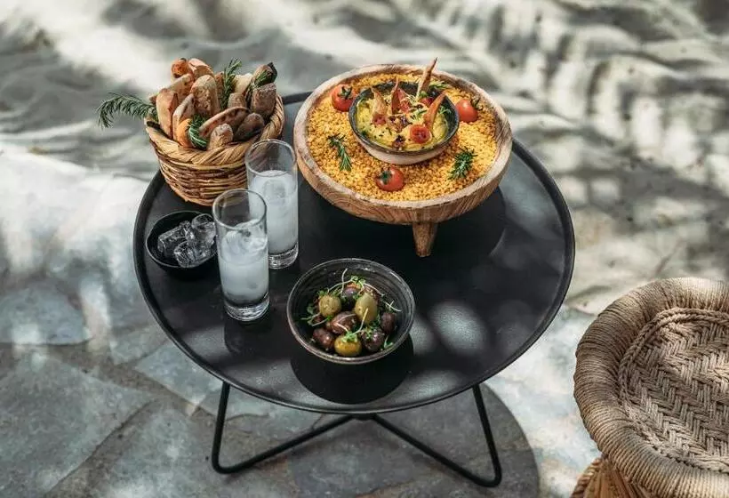 هتل Nissi Beach Resort