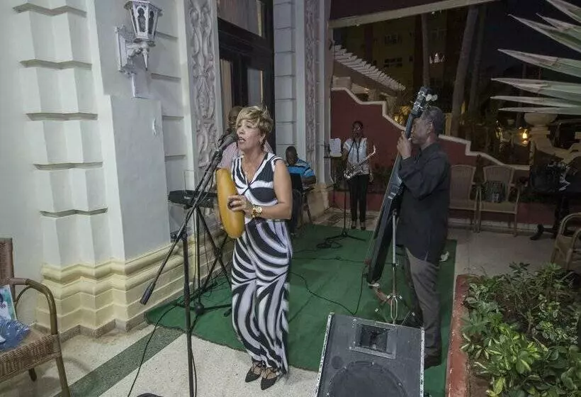 هتل Roc Presidente