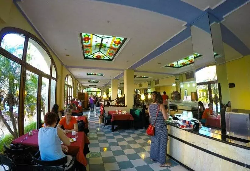 هتل Roc Presidente