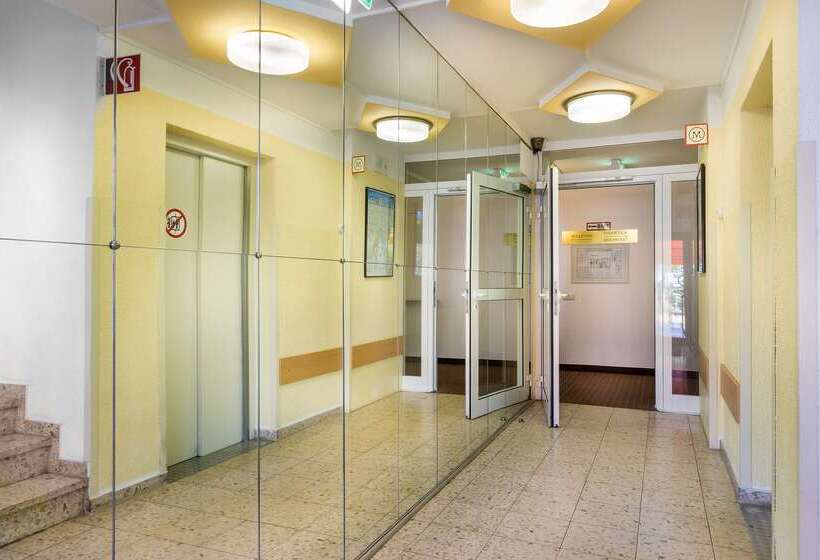 Acora Düsseldorf Living The City