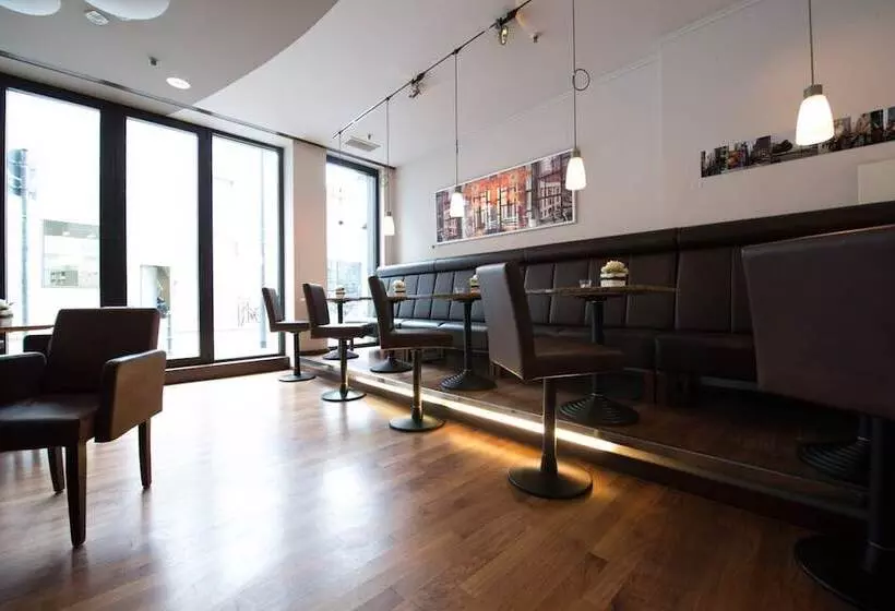 هتل Aquis Grana City