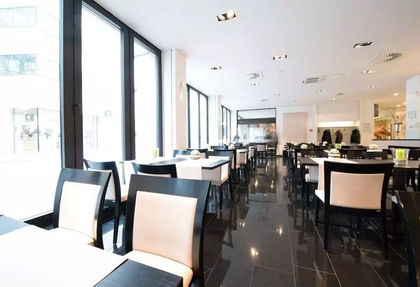 هتل Aquis Grana City