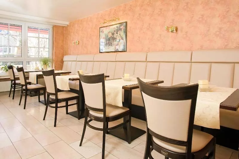 فندق Astoria Bonn