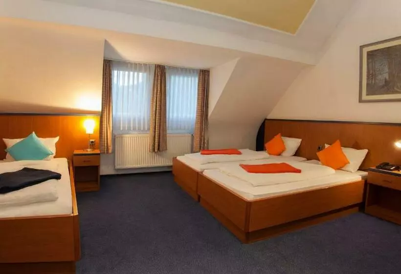 Szálloda Celina Niederrheinischer Hof