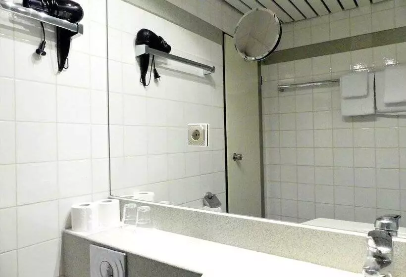 Отель Konigshof The Arthouse