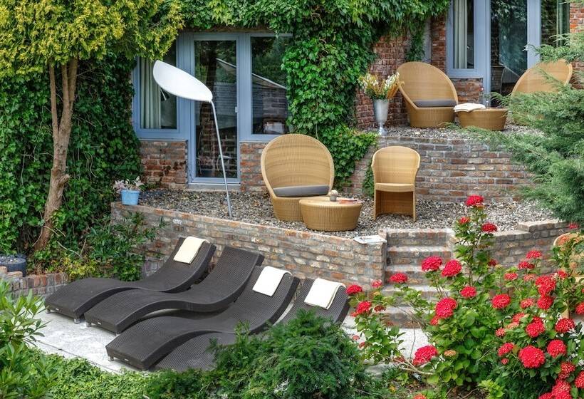 Отель Land Gut Höhne