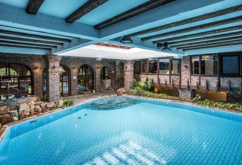 Отель Land Gut Höhne