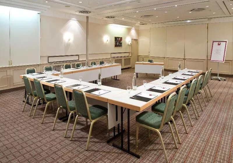 Leonardo Hotel Köln Bonn Airport