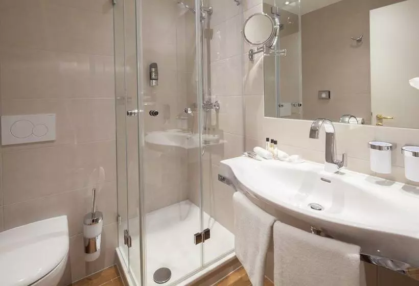 Отель Marburger Hof