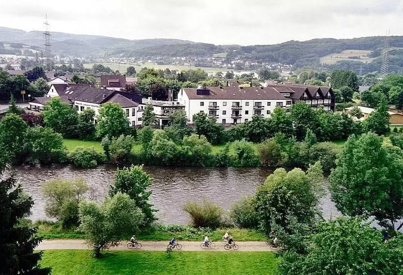 Отель Schutzenhof