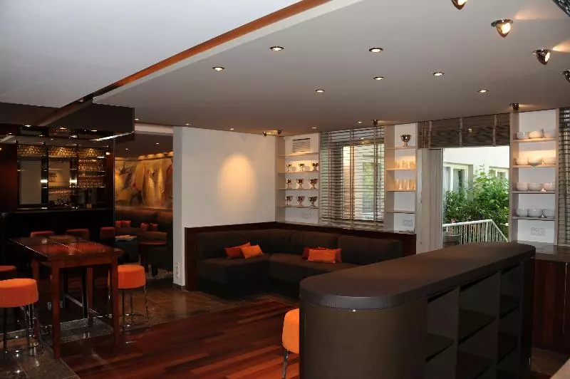 فندق Adler Asperg