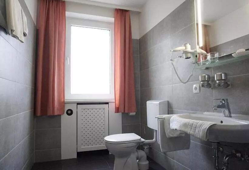 בית מלון כפרי Burgerhaus