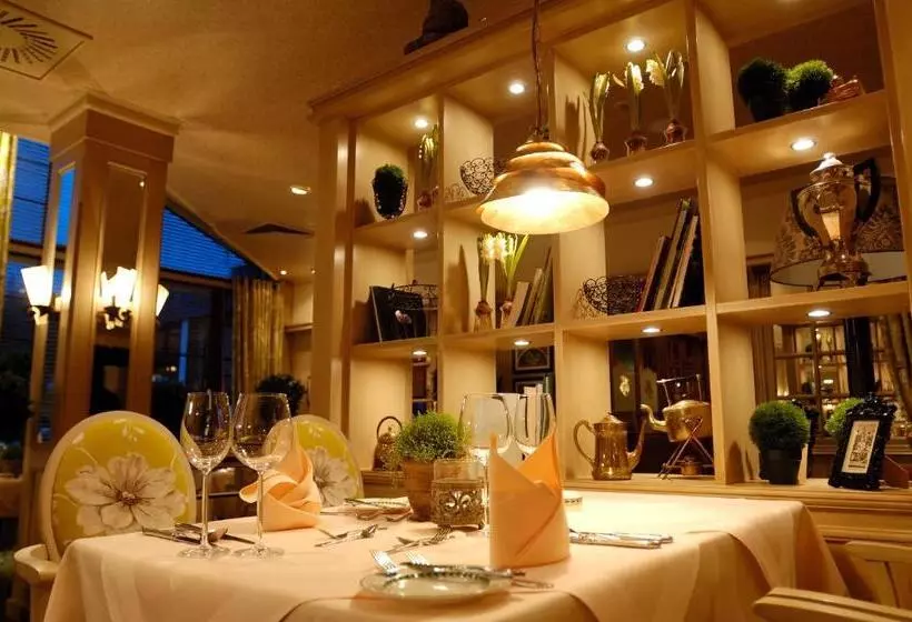 Land & Golf Hotel Stromberg