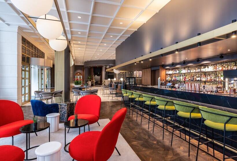 هتل Pullman Stuttgart Fontana