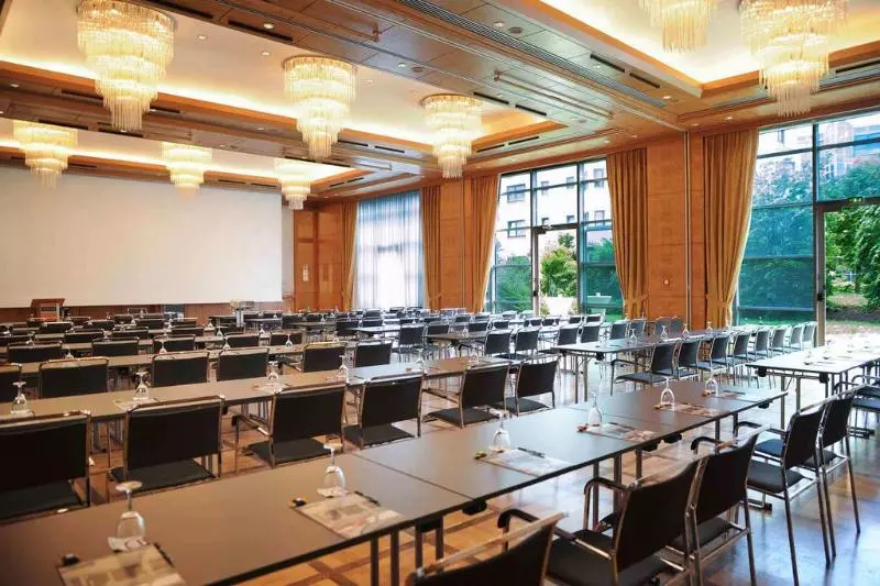 Hotelli Pullman Stuttgart Fontana