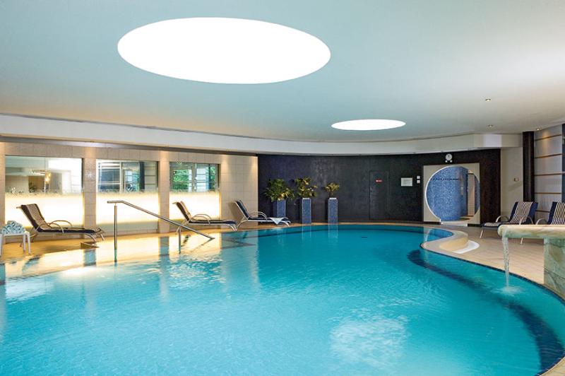 هتل Pullman Stuttgart Fontana