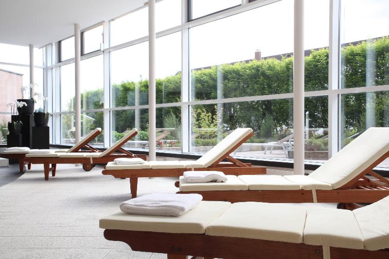 هتل Pullman Stuttgart Fontana