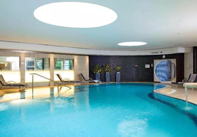 Hotelli Pullman Stuttgart Fontana