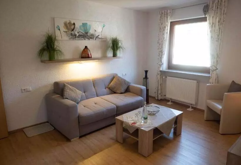 فندق Restaurant   Metzgerei Sonne