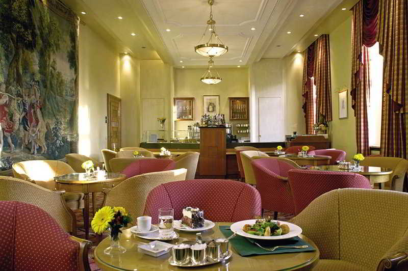 호텔 Schloss Bühlerhohe