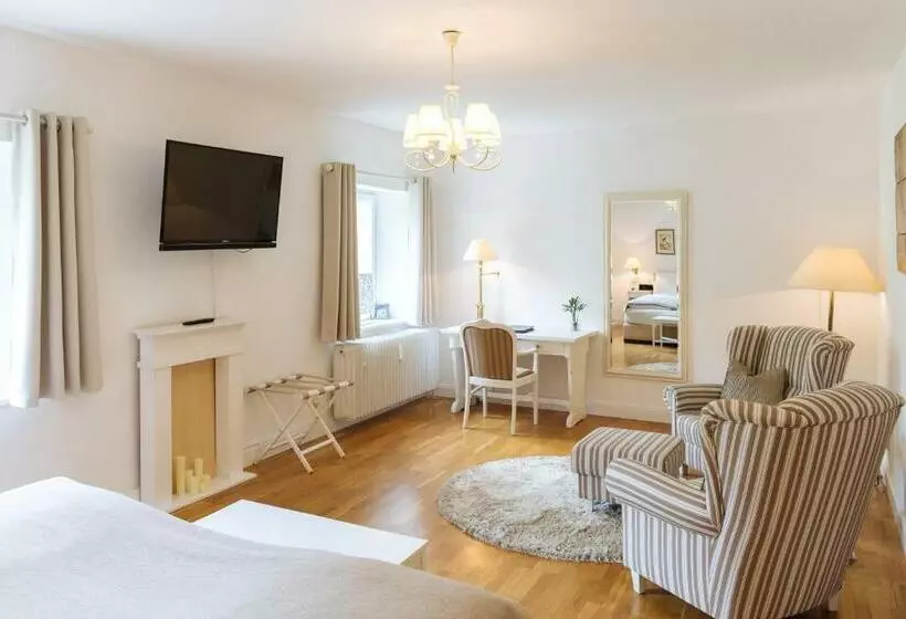 فندق Schloss Heinsheim