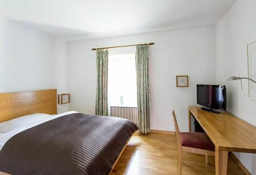 فندق Schloss Heinsheim